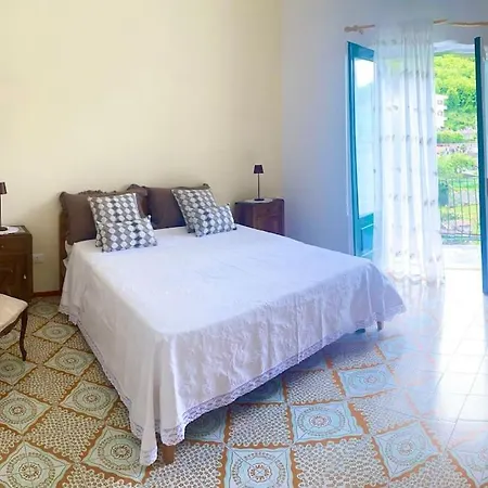 Appartamento La Casa In Collina Vico Equense